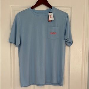Vineyard Vines t-shirt